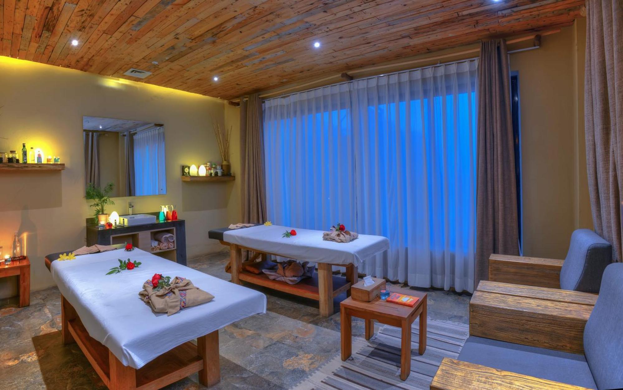 Sarangkot Mountain Lodge Покхара Екстер'єр фото